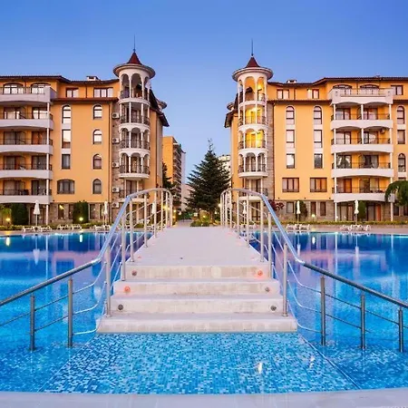 Hany - 3 Pools, Spa, Gym, Playgrounds