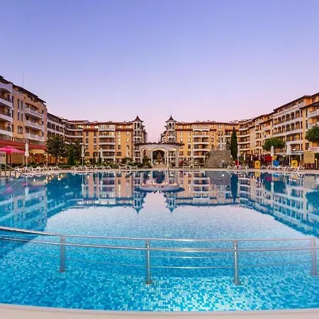 Апартаменты Hany - 3 Pools, Spa, Gym, Playgrounds Солнечный берег