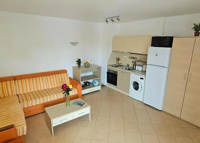 Hany - 3 Pools, Spa, Gym, Playgrounds Apartman Napospart